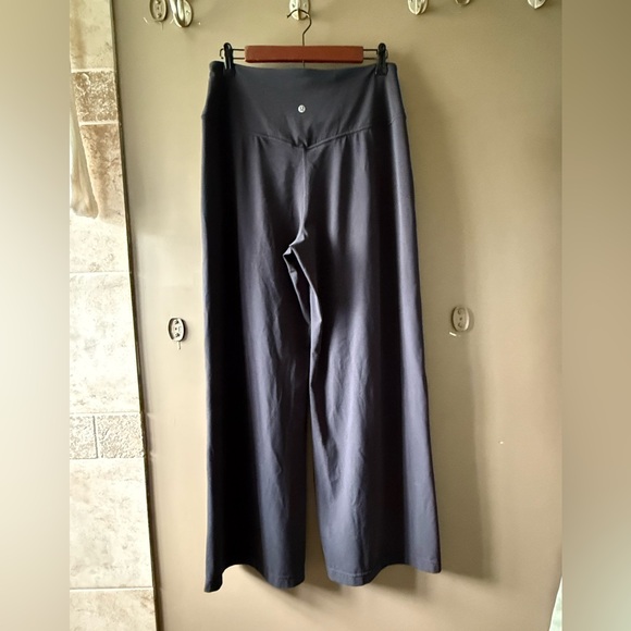 Lululemon Align Palazzo Pant (SHORT) - Picture 7 of 9
